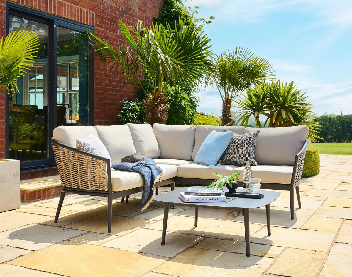 Alexander Rose Pavillion