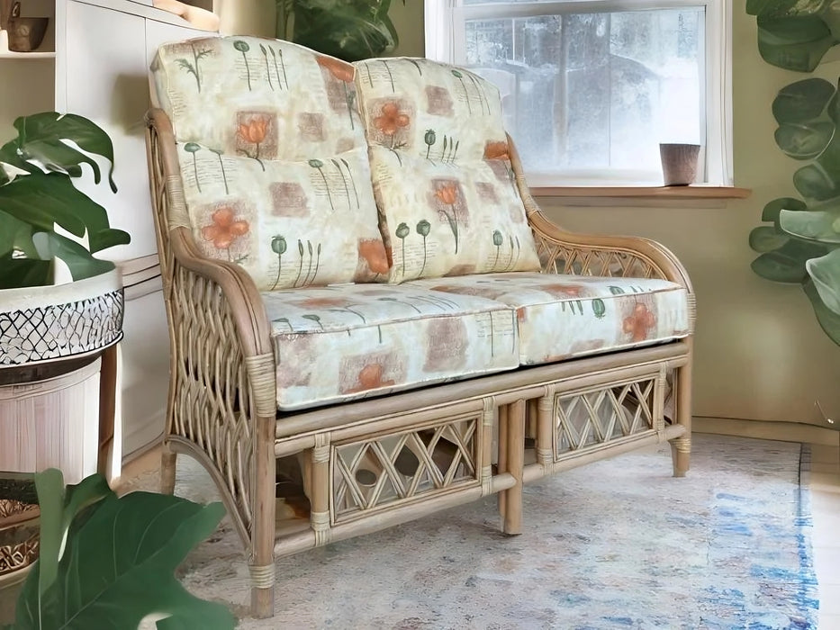 York online lounge suite